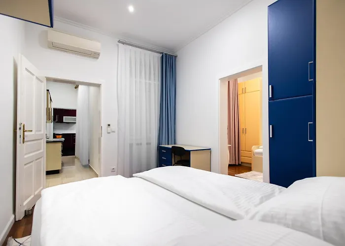 Le David City Apartments 1020